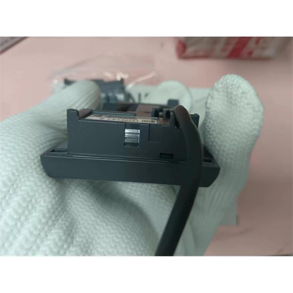 基恩士KEYENCE可編程控制器PID溫度調節(jié)單元KV-TF40